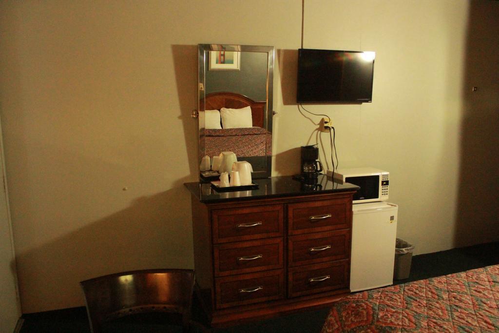 Budget Inn -Yreka Zewnętrze zdjęcie
