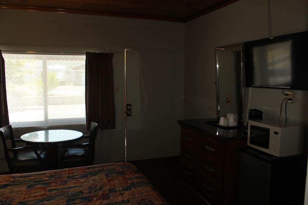 Budget Inn -Yreka Zewnętrze zdjęcie