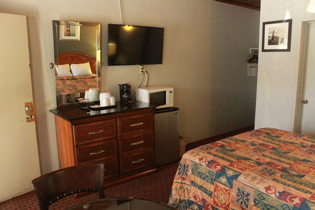 Budget Inn -Yreka Zewnętrze zdjęcie